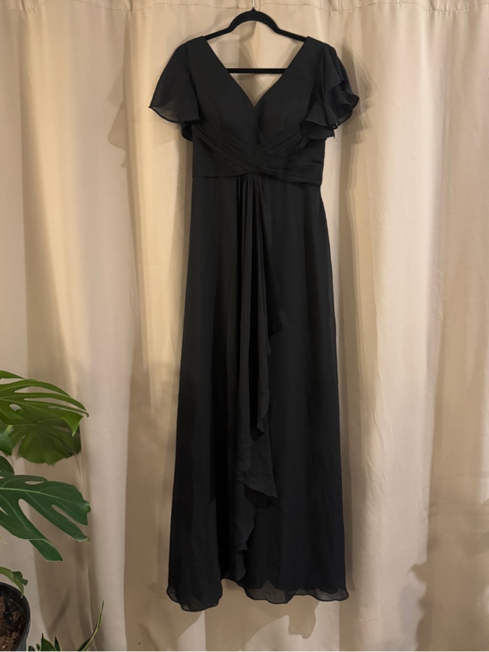 NWT Inewer Elegant Black V-Neck Flutter Sleeve Maxi Dress